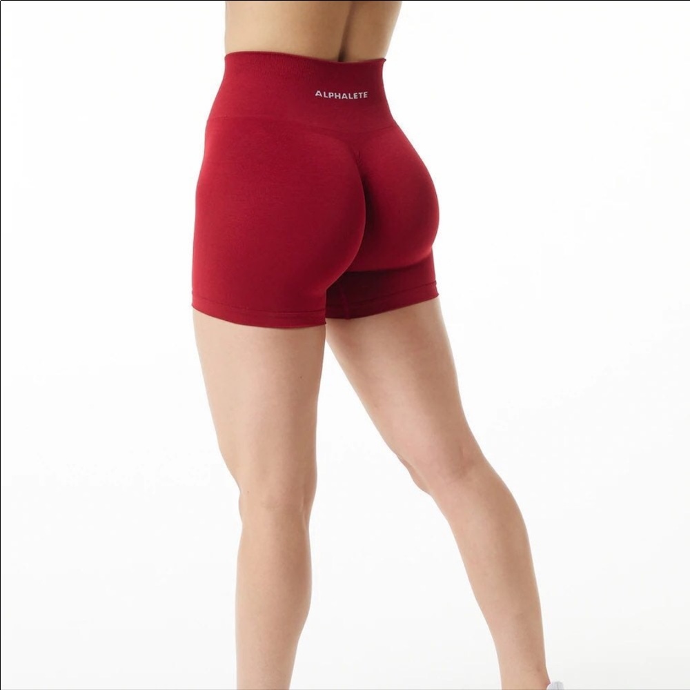 Alphalete Amplify Shorts Scarlet Size M